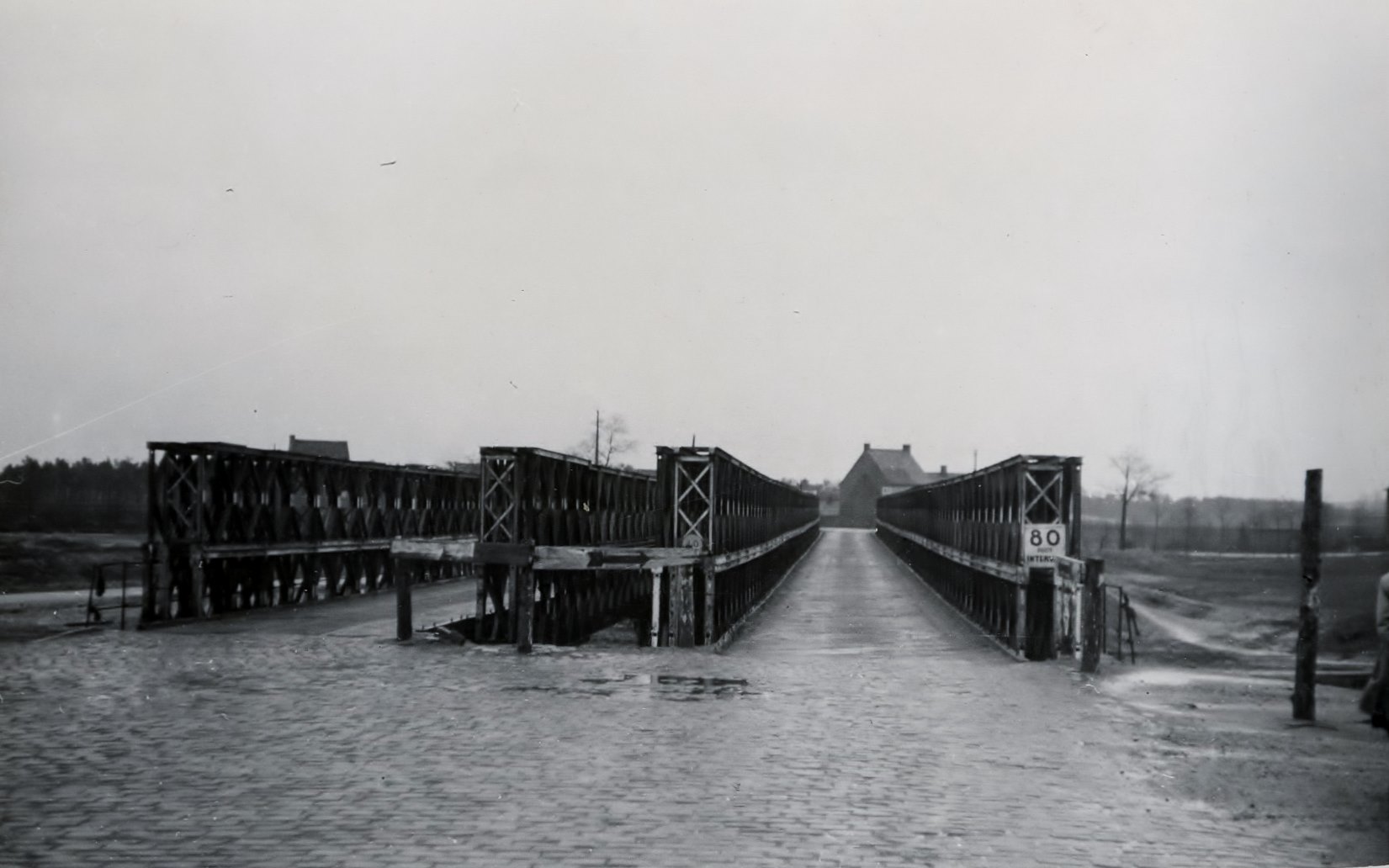 Herentals Martin bridge.jpg