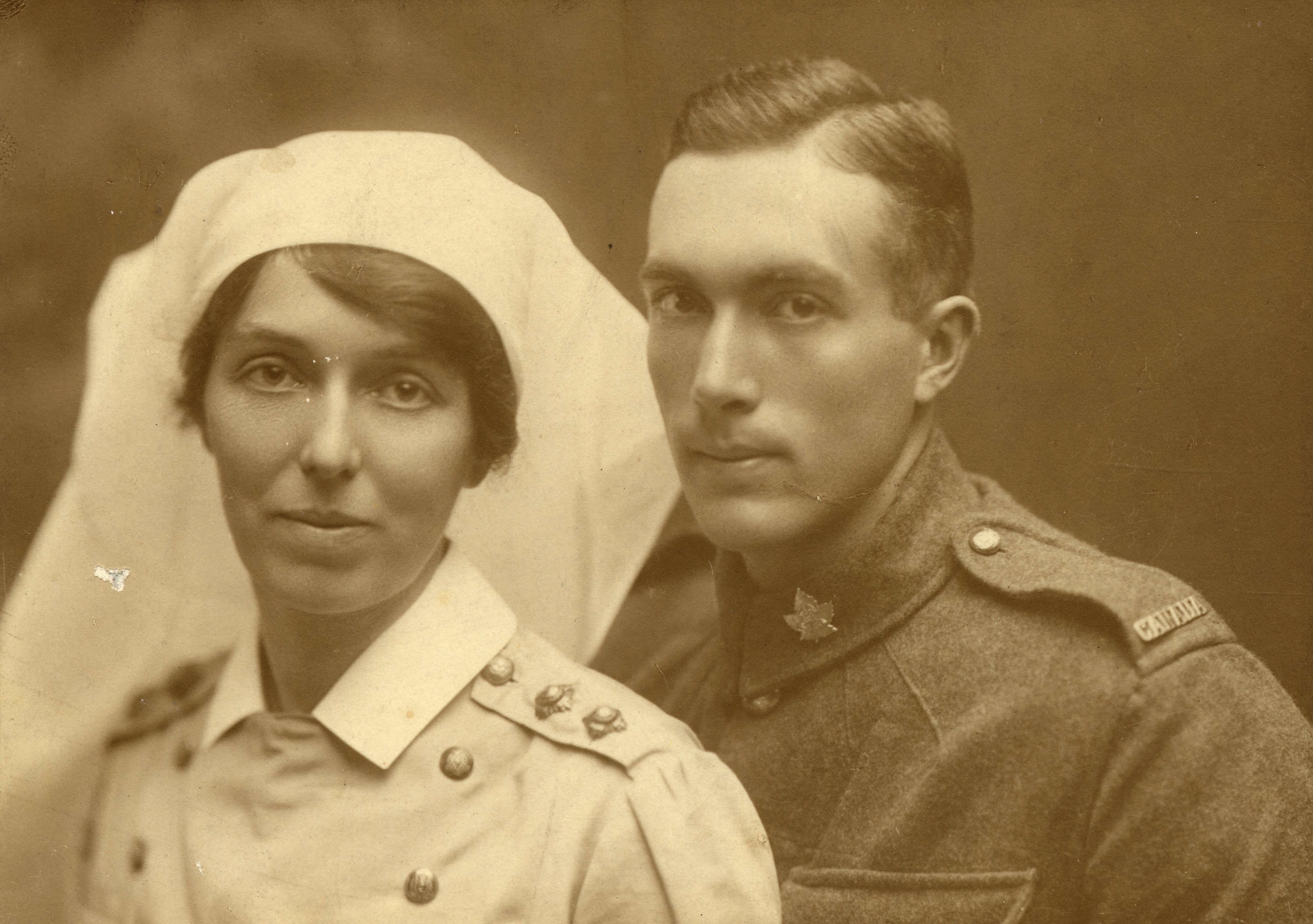 [Portrait of Nursing Sister Johns (No. 5 Canadian General Hospital) and unidentified soldier.jpg