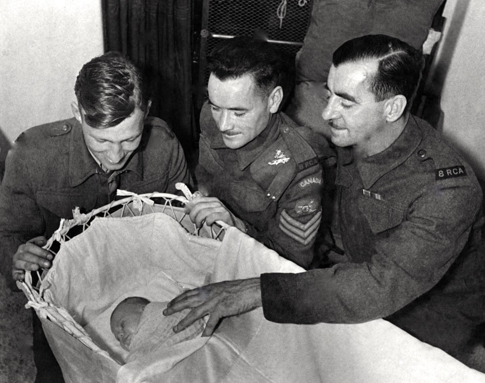 Abandoned Baby Found by Canadian RCA Soldiers in Woking September 23 1941 - Black and White Original.jpg